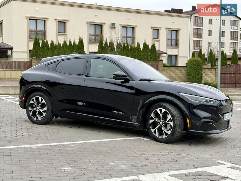 Позашляховик / Кросовер Ford Mustang Mach-E 2023 в Рівному