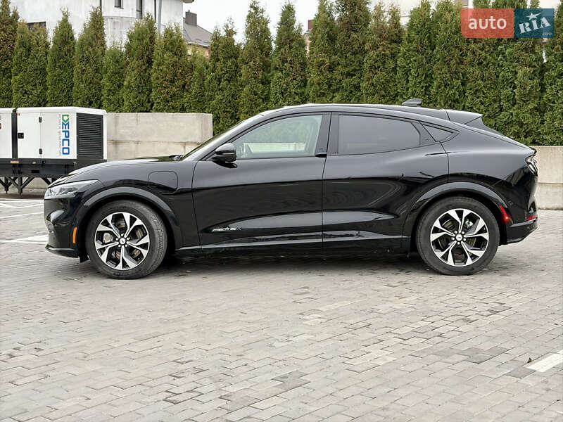 Позашляховик / Кросовер Ford Mustang Mach-E 2023 в Рівному