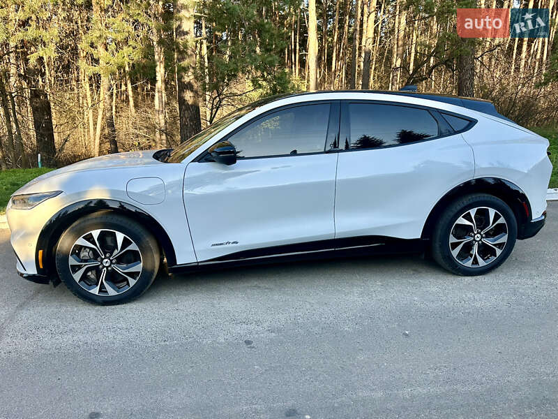 Позашляховик / Кросовер Ford Mustang Mach-E 2022 в Києві
