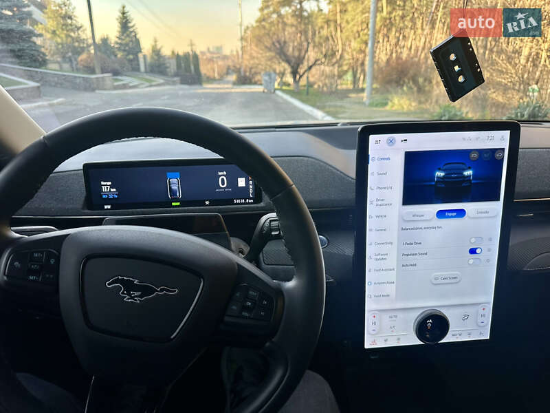 Позашляховик / Кросовер Ford Mustang Mach-E 2022 в Києві