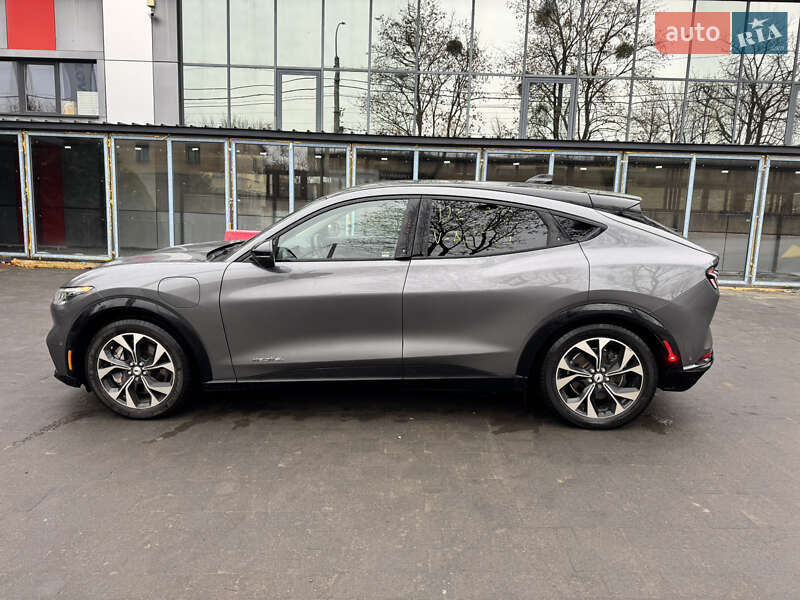Позашляховик / Кросовер Ford Mustang Mach-E 2021 в Рівному