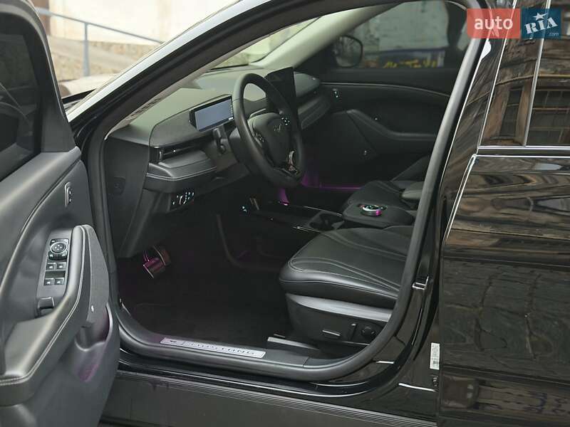 Внедорожник / Кроссовер Ford Mustang Mach-E 2023 в Одессе