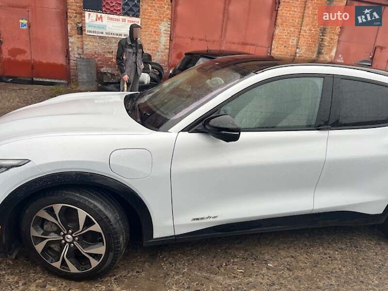 Внедорожник / Кроссовер Ford Mustang Mach-E 2022 в Львове