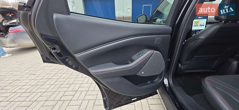 Позашляховик / Кросовер Ford Mustang Mach-E 2022 в Тернополі