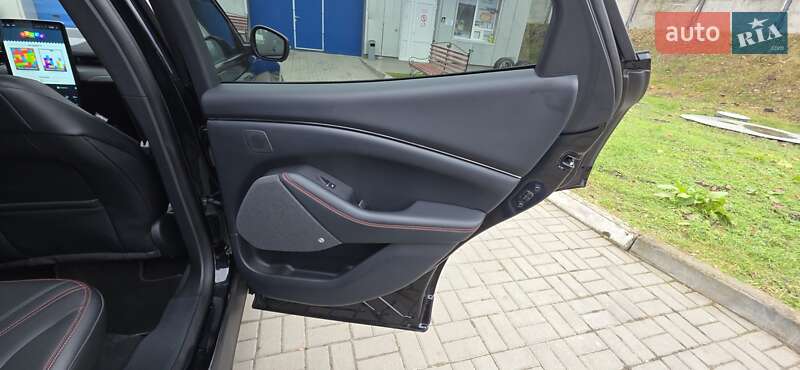 Позашляховик / Кросовер Ford Mustang Mach-E 2022 в Тернополі