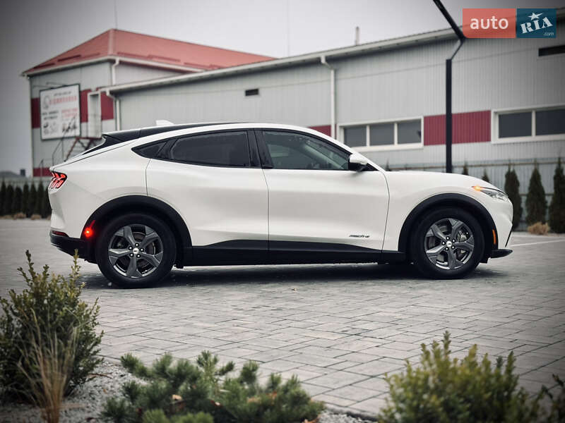 Позашляховик / Кросовер Ford Mustang Mach-E 2022 в Луцьку