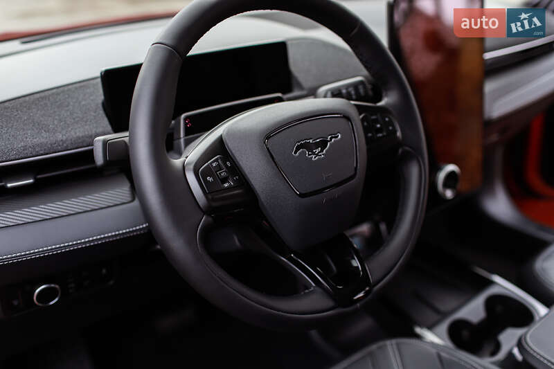 Внедорожник / Кроссовер Ford Mustang Mach-E 2024 в Ивано-Франковске