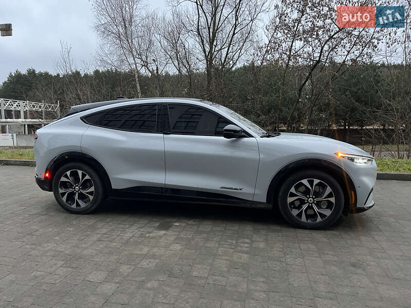 Внедорожник / Кроссовер Ford Mustang Mach-E 2022 в Новояворовске фото 9 Внедорожник / Кроссовер Ford Mustang Mach-E 2022 в Новояворовске