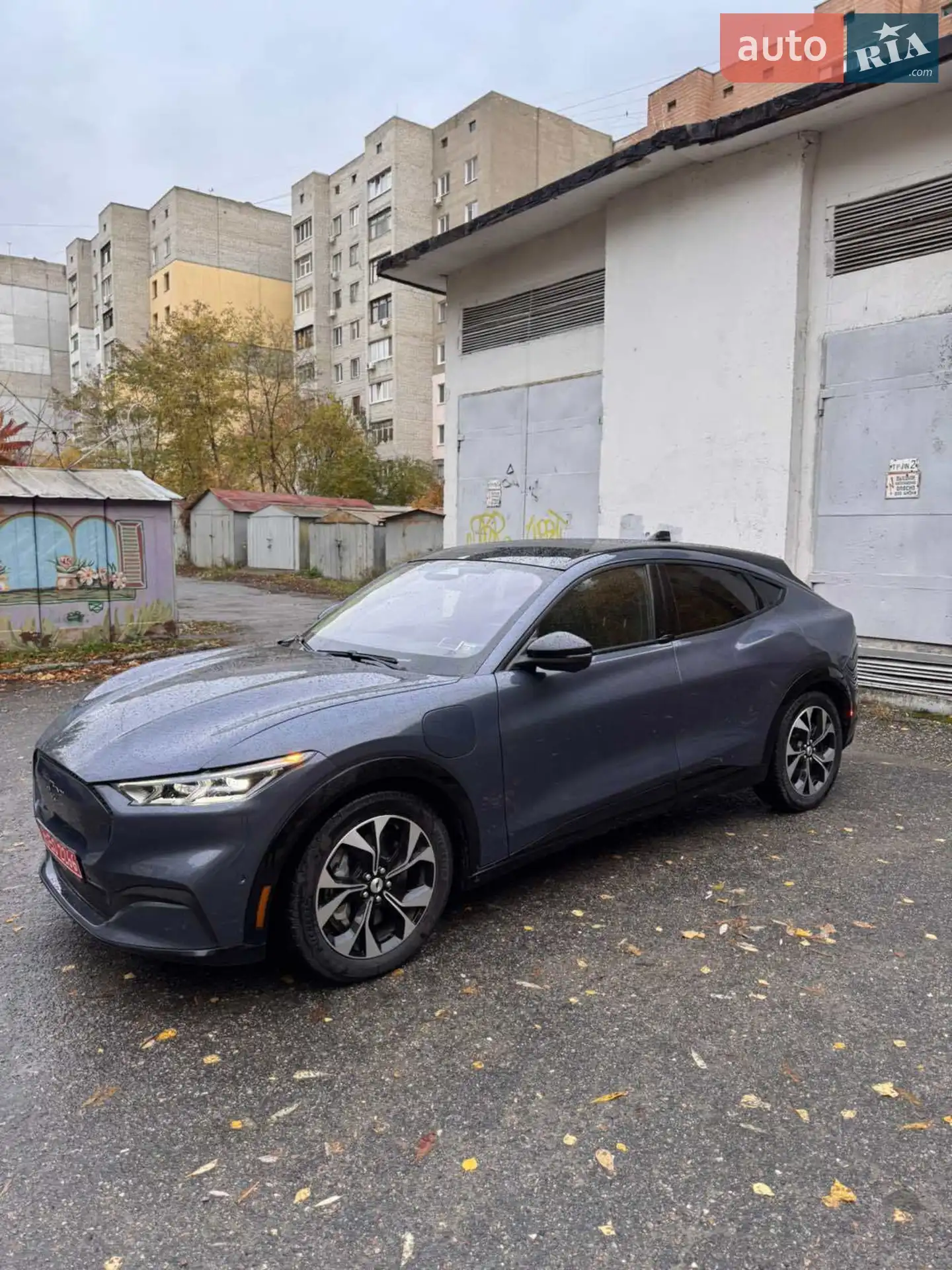 2021 Ford Mustang Mach-E - мініатюра 4