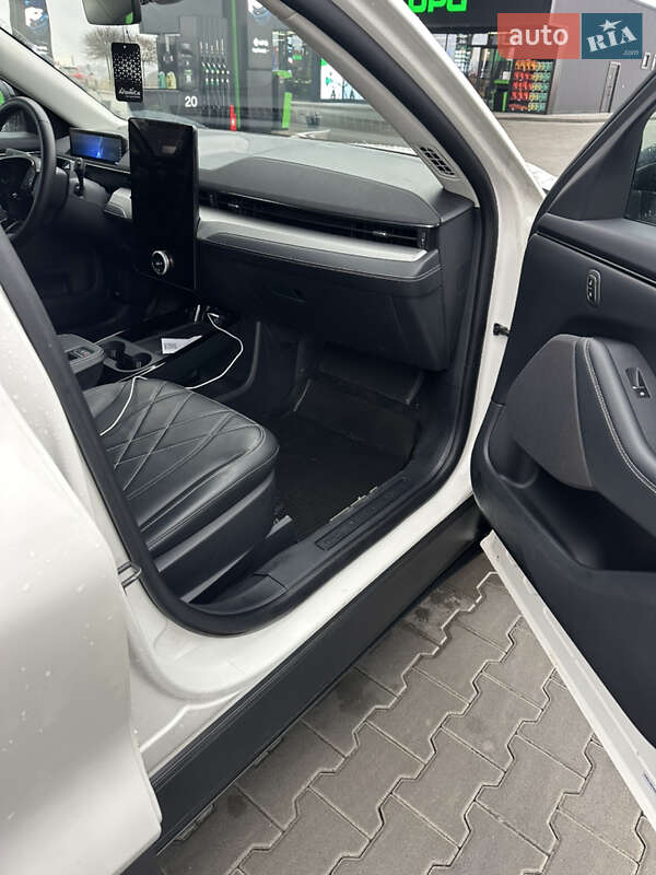Внедорожник / Кроссовер Ford Mustang Mach-E 2023 в Львове фото 17 Внедорожник / Кроссовер Ford Mustang Mach-E 2023 в Львове