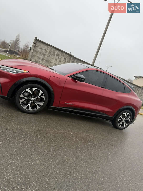 Позашляховик / Кросовер Ford Mustang Mach-E 2021 в Києві