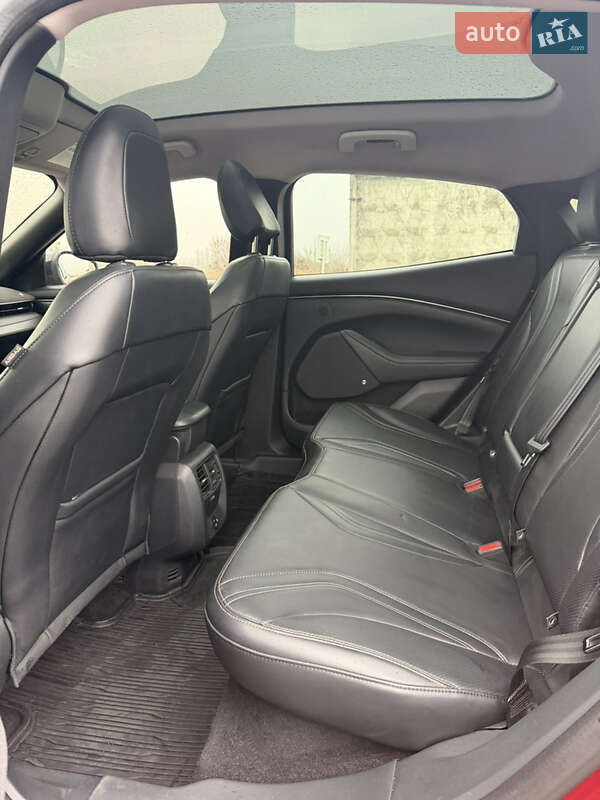 Позашляховик / Кросовер Ford Mustang Mach-E 2021 в Києві