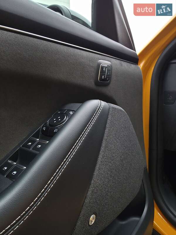 Внедорожник / Кроссовер Ford Mustang Mach-E 2021 в Ивано-Франковске фото 5 Внедорожник / Кроссовер Ford Mustang Mach-E 2021 в Ивано-Франковске