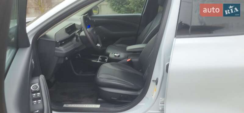 Внедорожник / Кроссовер Ford Mustang Mach-E 2022 в Ровно фото 21 Внедорожник / Кроссовер Ford Mustang Mach-E 2022 в Ровно