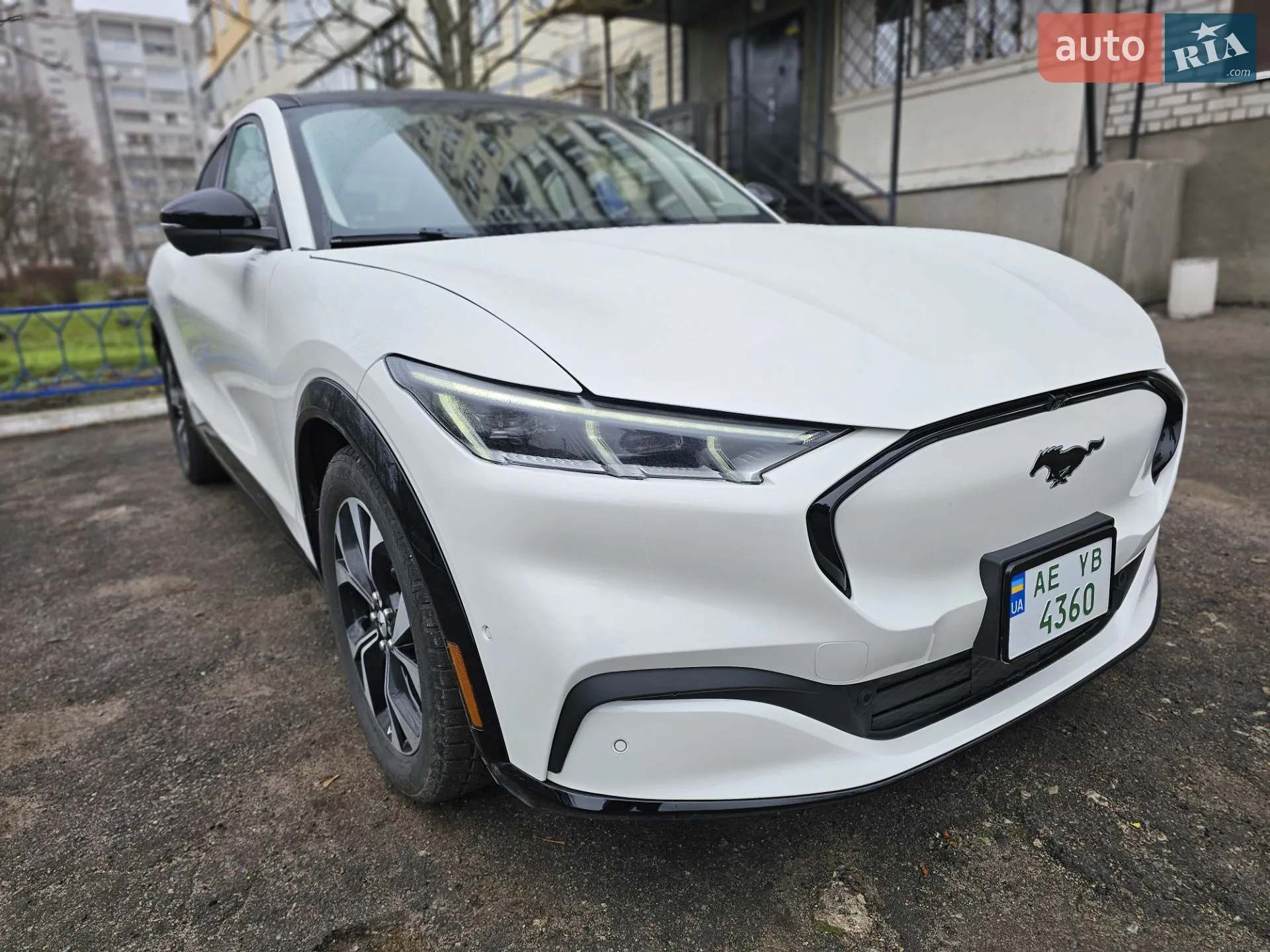 2021 Ford Mustang Mach-E - мініатюра 3