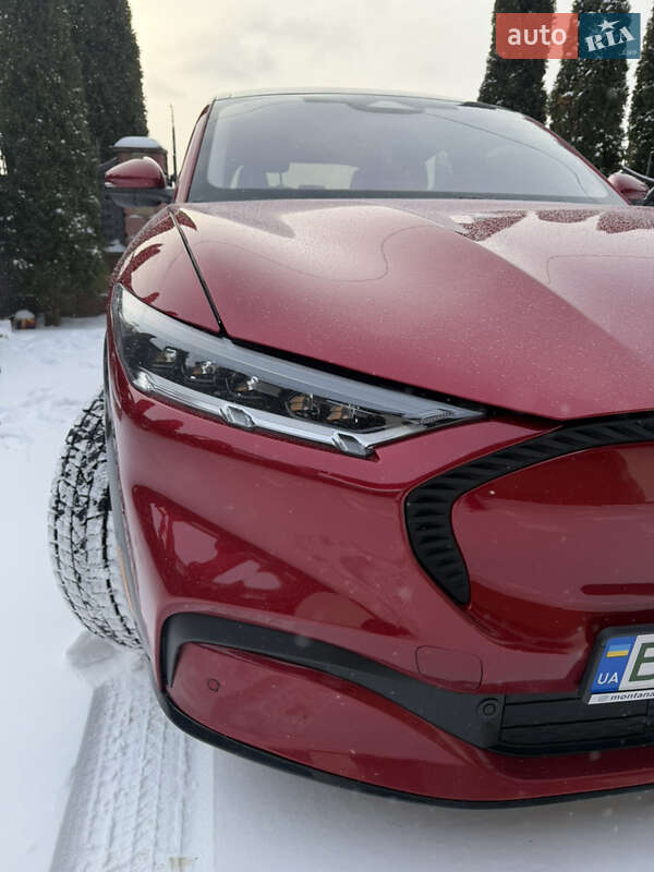 Позашляховик / Кросовер Ford Mustang Mach-E 2021 в Рівному