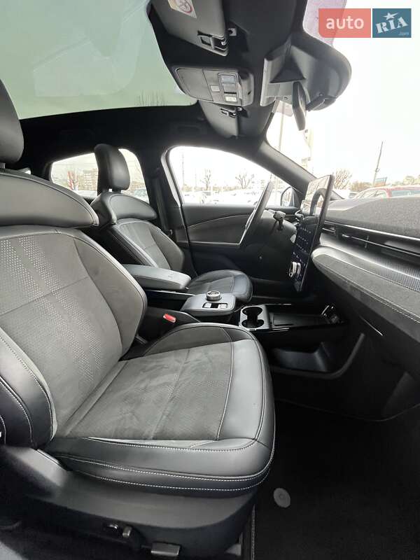 Внедорожник / Кроссовер Ford Mustang Mach-E 2024 в Киеве