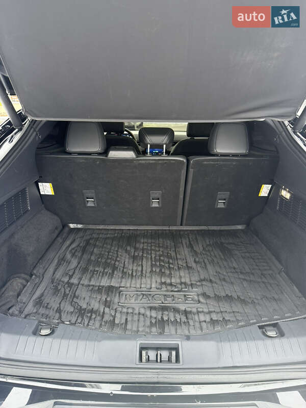 Позашляховик / Кросовер Ford Mustang Mach-E 2022 в Українці