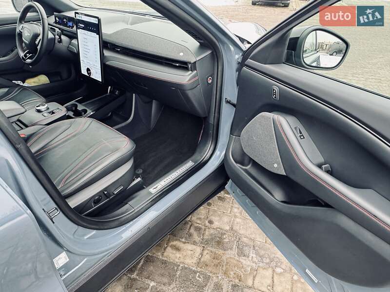 Позашляховик / Кросовер Ford Mustang Mach-E 2023 в Івано-Франківську фото 91 Позашляховик / Кросовер Ford Mustang Mach-E 2023 в Івано-Франківську