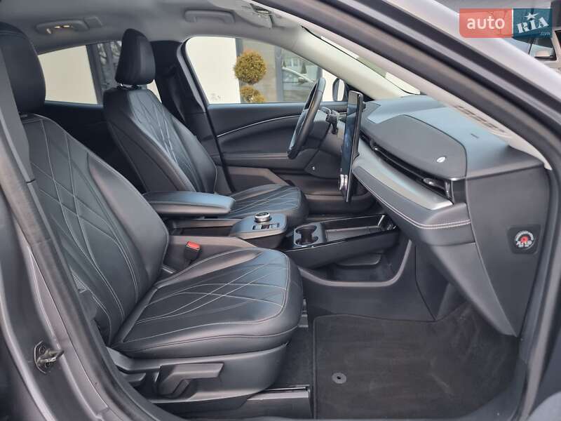 Внедорожник / Кроссовер Ford Mustang Mach-E 2021 в Радивилове