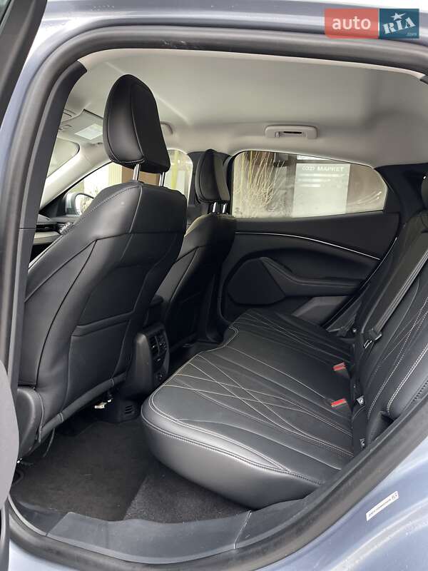 Внедорожник / Кроссовер Ford Mustang Mach-E 2022 в Киеве