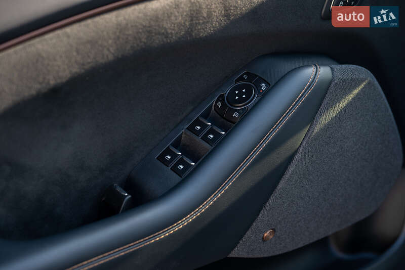 Позашляховик / Кросовер Ford Mustang Mach-E 2022 в Івано-Франківську