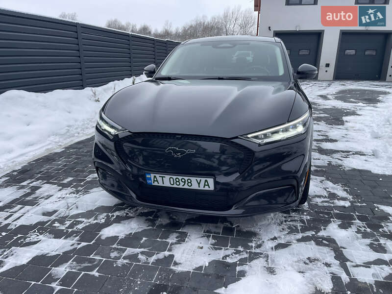 Позашляховик / Кросовер Ford Mustang Mach-E 2022 в Івано-Франківську