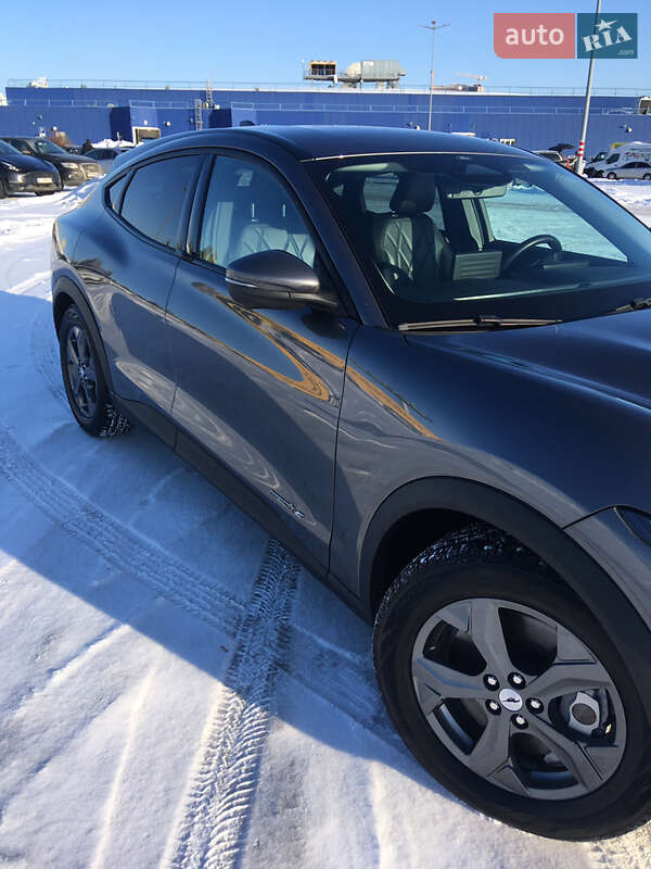 Позашляховик / Кросовер Ford Mustang Mach-E 2021 в Києві