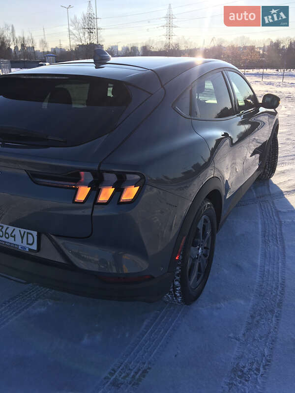 Позашляховик / Кросовер Ford Mustang Mach-E 2021 в Києві
