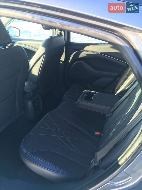 Позашляховик / Кросовер Ford Mustang Mach-E 2021 в Києві