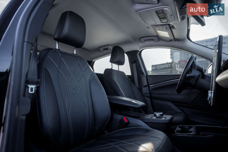 Позашляховик / Кросовер Ford Mustang Mach-E 2024 в Києві