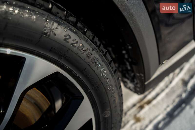 Позашляховик / Кросовер Ford Mustang Mach-E 2024 в Києві