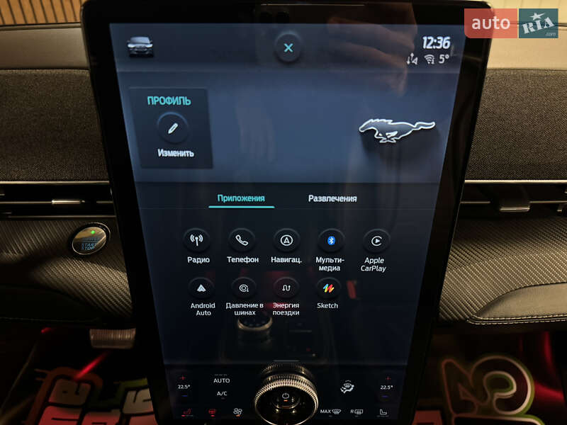 Позашляховик / Кросовер Ford Mustang Mach-E 2021 в Києві