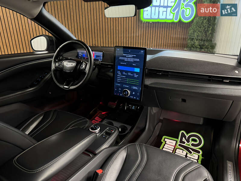 Позашляховик / Кросовер Ford Mustang Mach-E 2021 в Києві