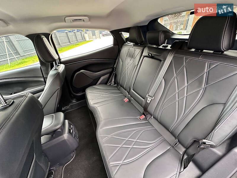 Позашляховик / Кросовер Ford Mustang Mach-E 2023 в Луцьку