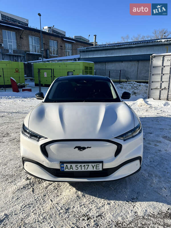 Ford Mustang Mach-E 2021