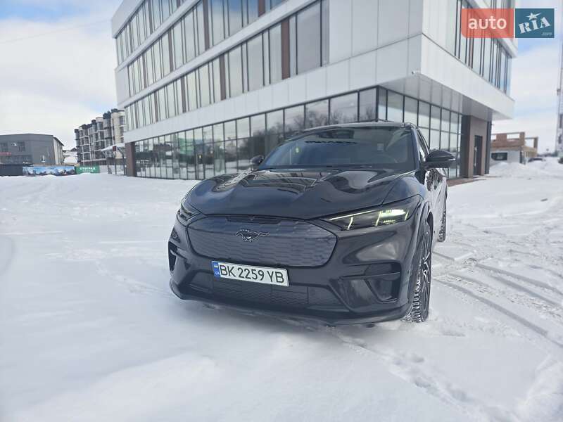 Внедорожник / Кроссовер Ford Mustang Mach-E 2021 в Ровно фото 2 Внедорожник / Кроссовер Ford Mustang Mach-E 2021 в Ровно
