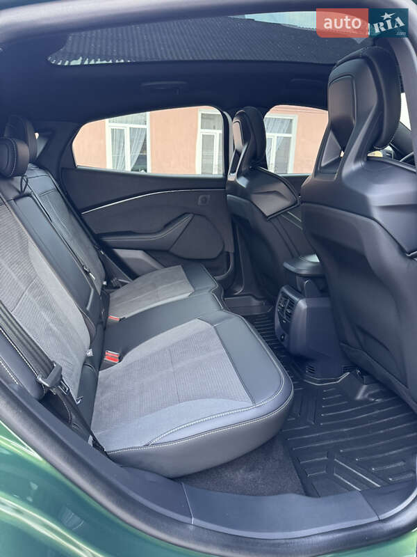 Позашляховик / Кросовер Ford Mustang Mach-E 2024 в Івано-Франківську