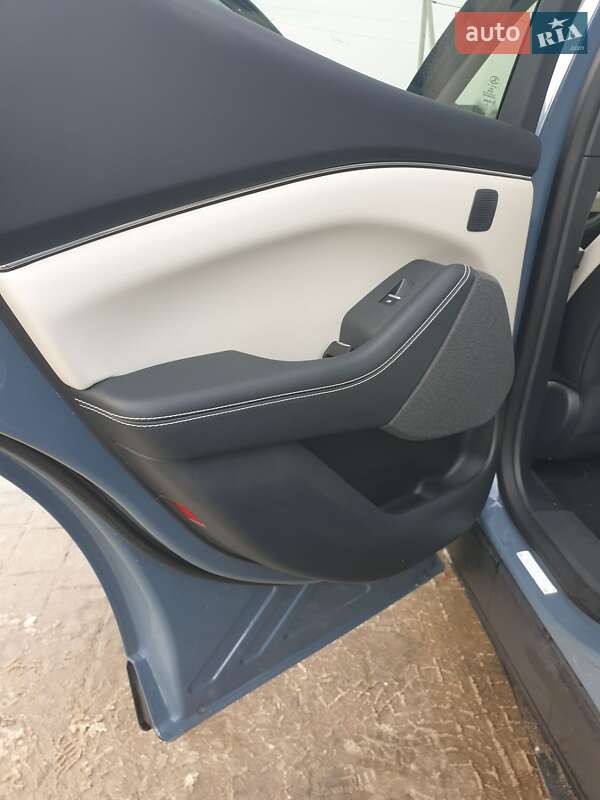 Позашляховик / Кросовер Ford Mustang Mach-E 2024 в Івано-Франківську