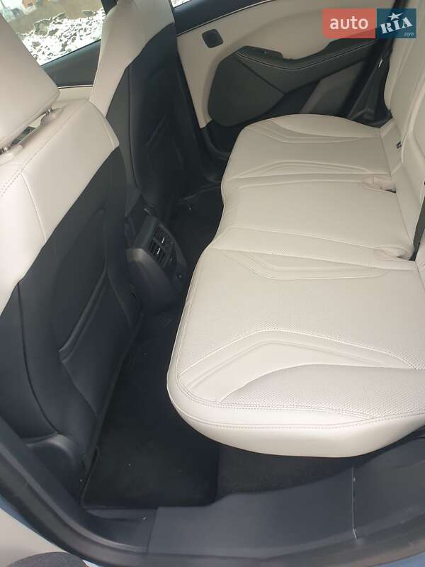 Позашляховик / Кросовер Ford Mustang Mach-E 2024 в Івано-Франківську