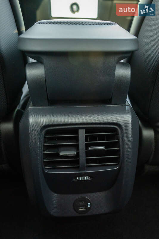 Позашляховик / Кросовер Ford Mustang Mach-E 2023 в Івано-Франківську фото 44 Позашляховик / Кросовер Ford Mustang Mach-E 2023 в Івано-Франківську