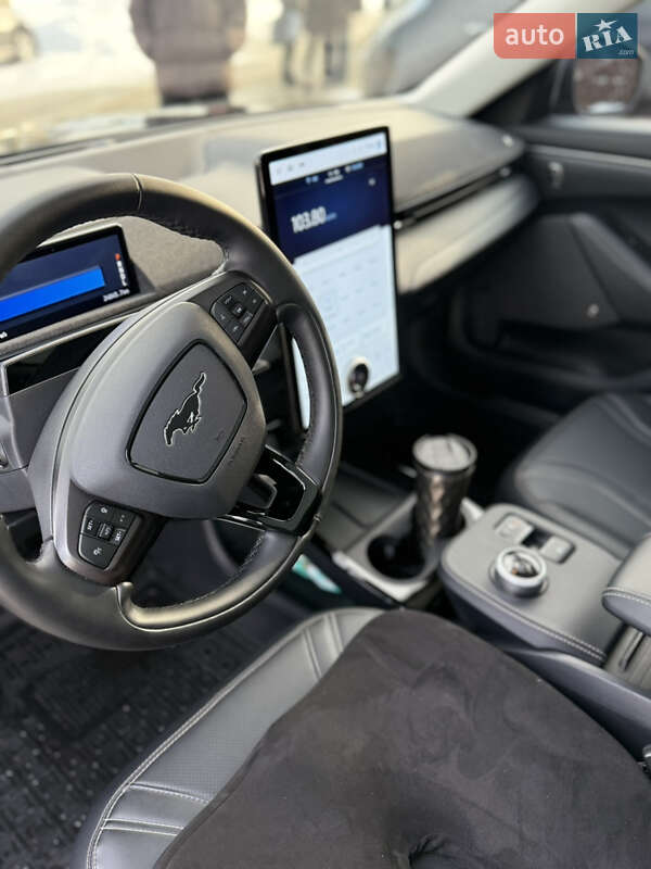 Позашляховик / Кросовер Ford Mustang Mach-E 2023 в Івано-Франківську