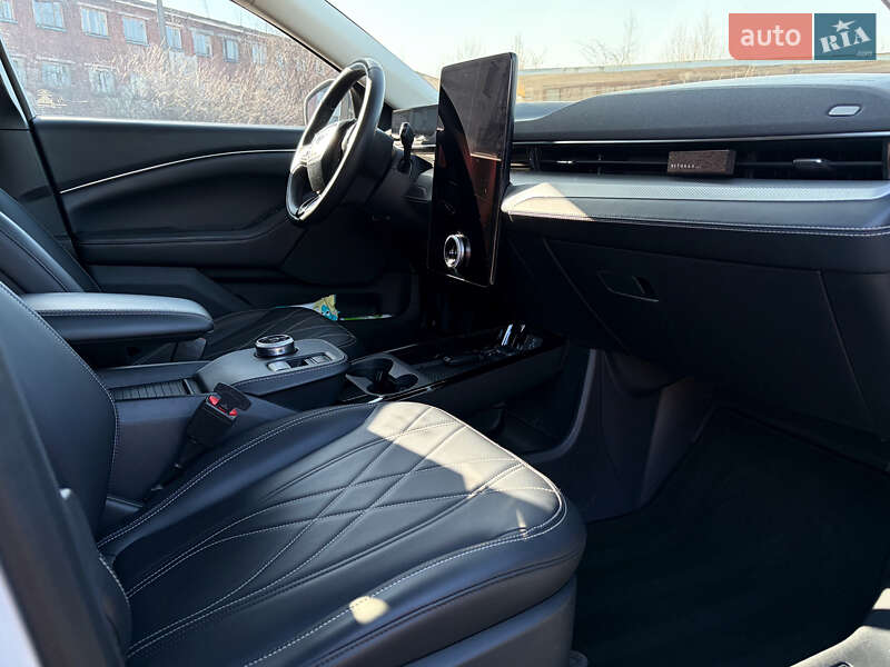 Внедорожник / Кроссовер Ford Mustang Mach-E 2021 в Калуше фото 13 Внедорожник / Кроссовер Ford Mustang Mach-E 2021 в Калуше