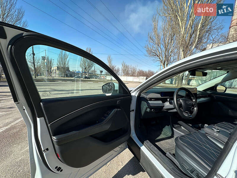 Внедорожник / Кроссовер Ford Mustang Mach-E 2021 в Запорожье