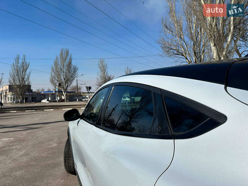 Внедорожник / Кроссовер Ford Mustang Mach-E 2021 в Запорожье