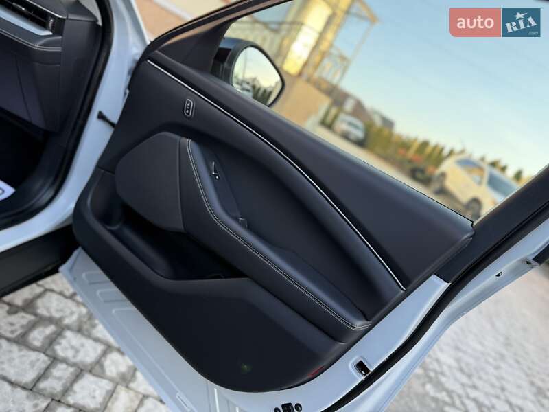 Позашляховик / Кросовер Ford Mustang Mach-E 2023 в Дрогобичі