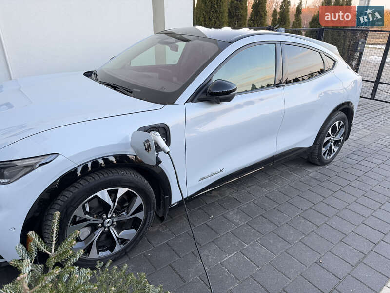 Ford Mustang Mach-E 2022