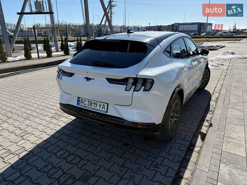 Внедорожник / Кроссовер Ford Mustang Mach-E 2024 в Луцке