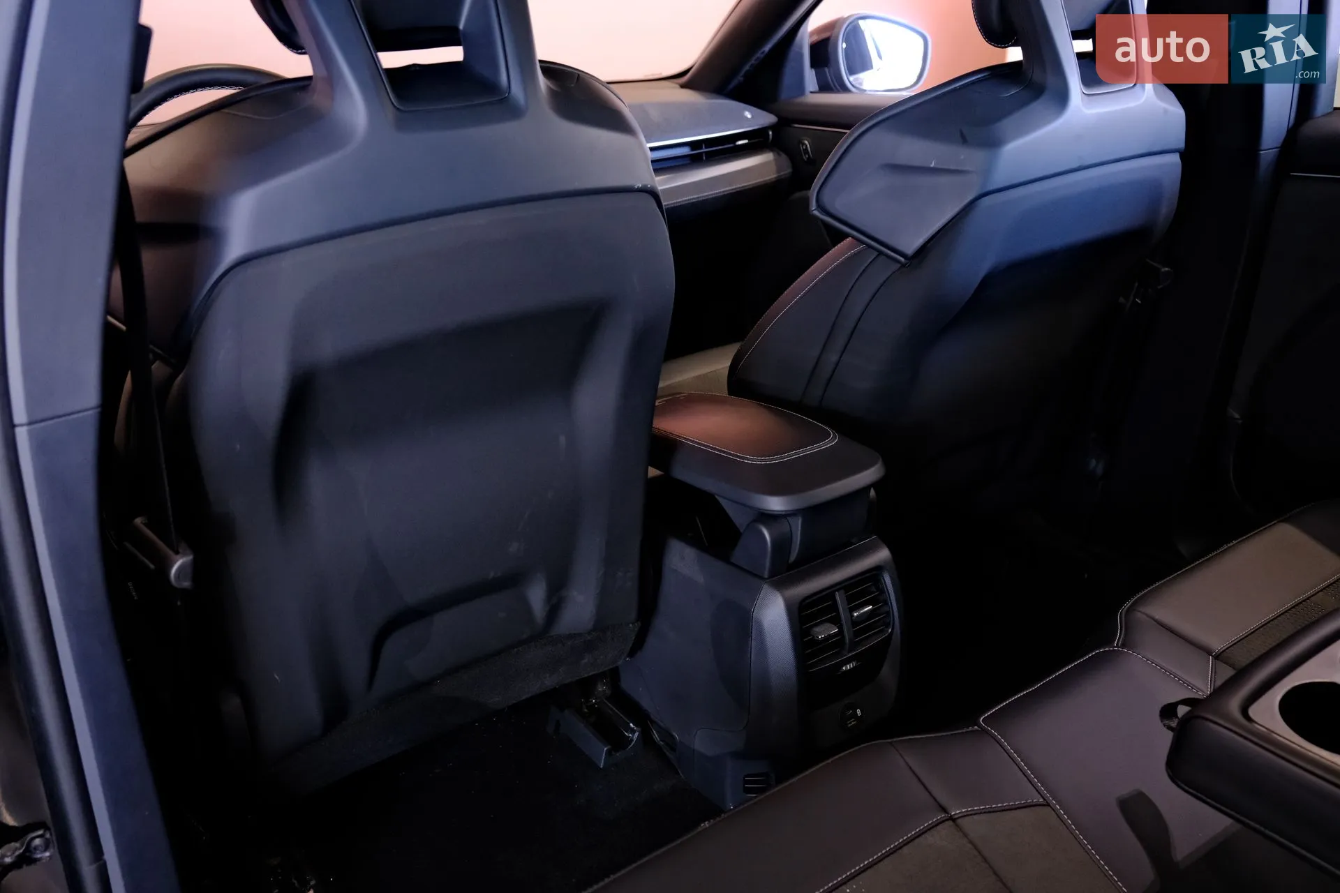 2023 Ford Mustang Mach-E - мініатюра 32