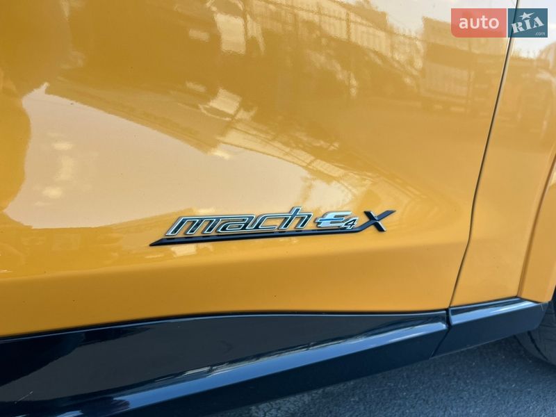 Внедорожник / Кроссовер Ford Mustang Mach-E 2022 в Киеве